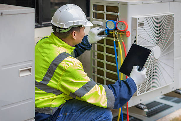 Professional Hvac technician working in Clarksburg, MD